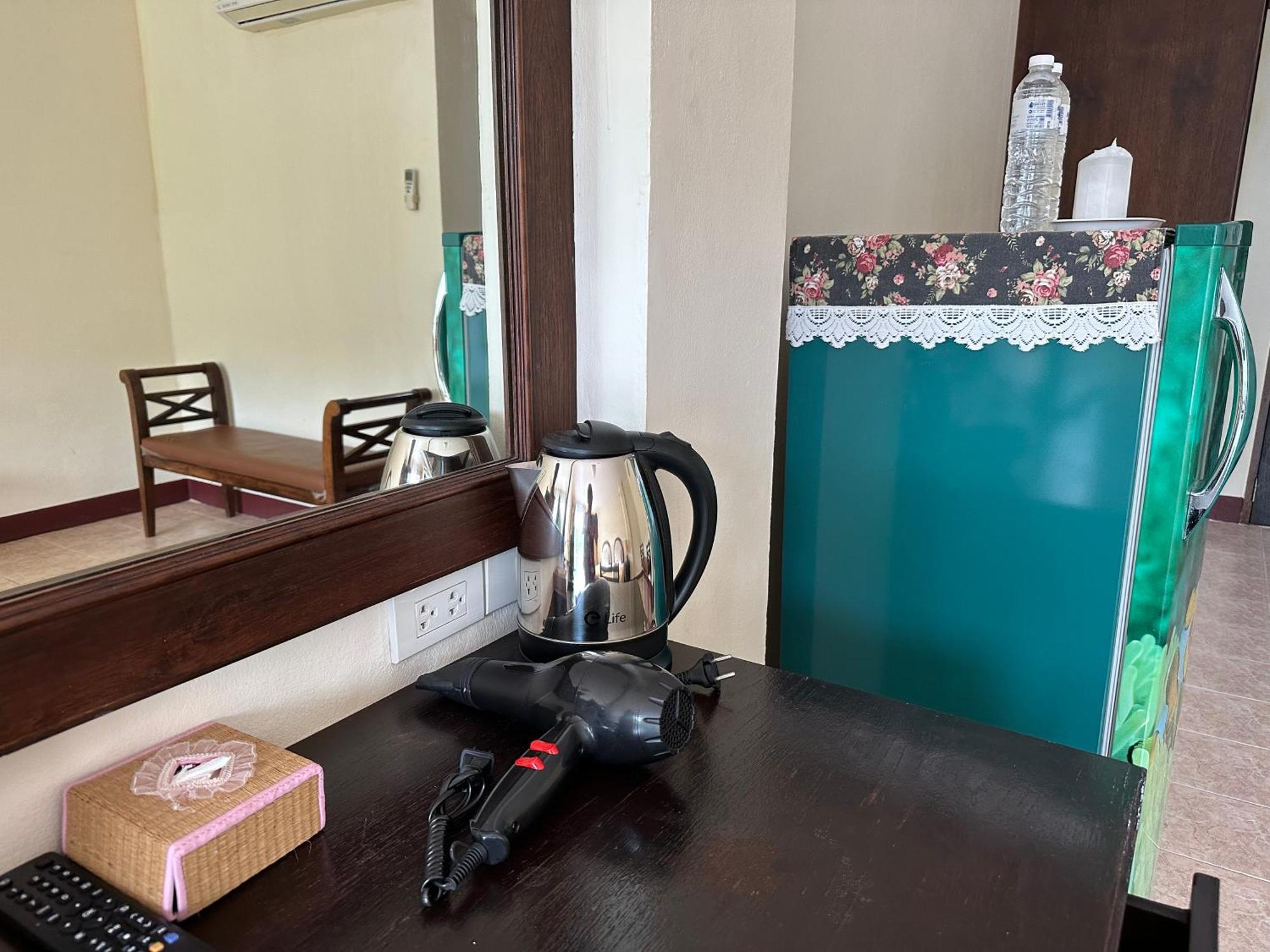 Kata Place Hotel Extérieur photo